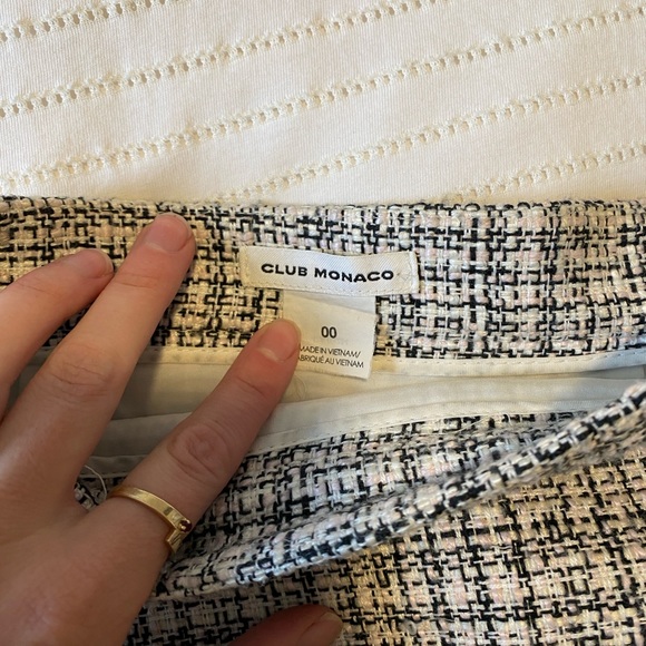 Club Monaco Skirt - Picture 3 of 3